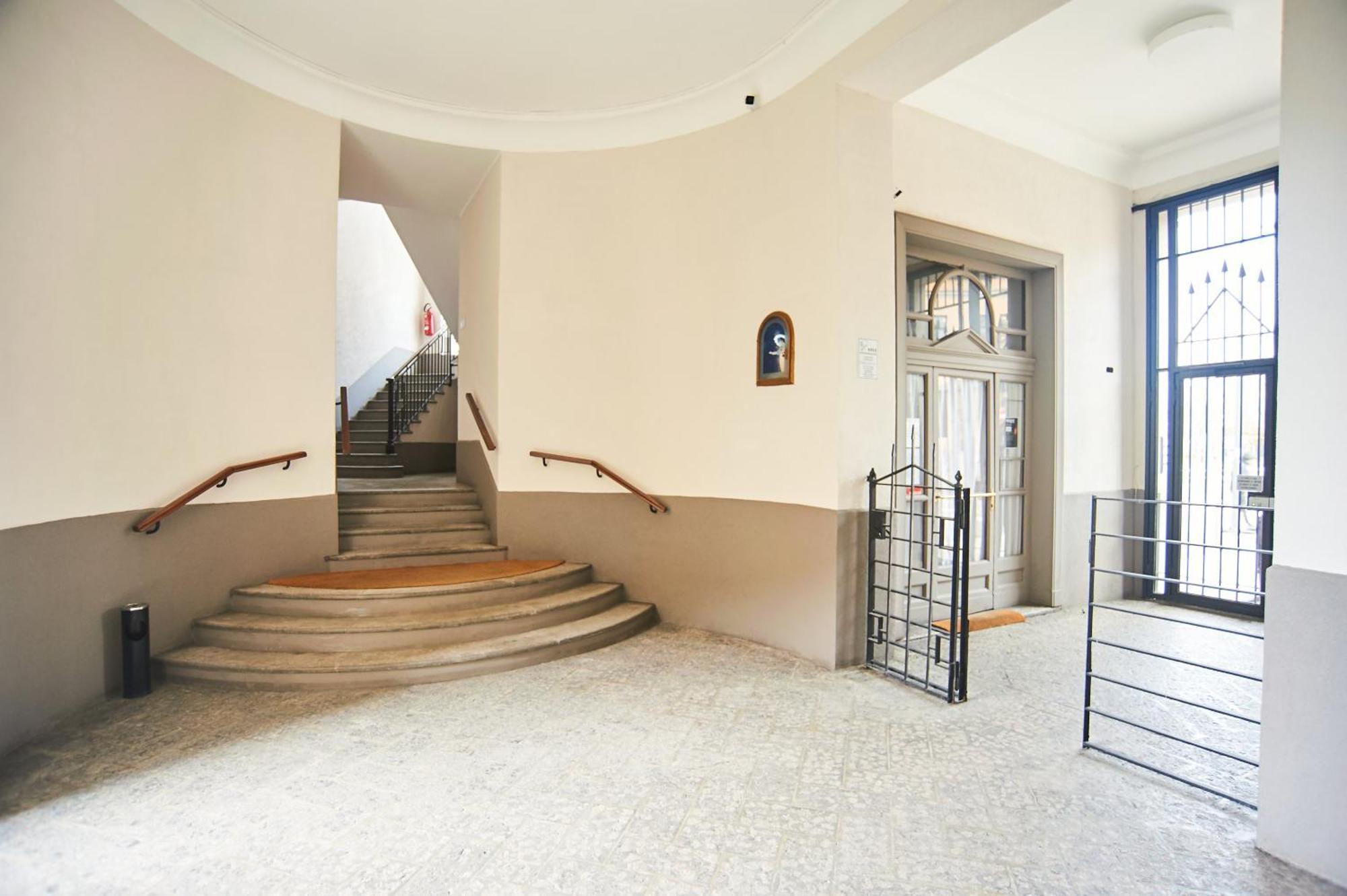 Design & Comfort A Metro A 2 Min Appartement Milan