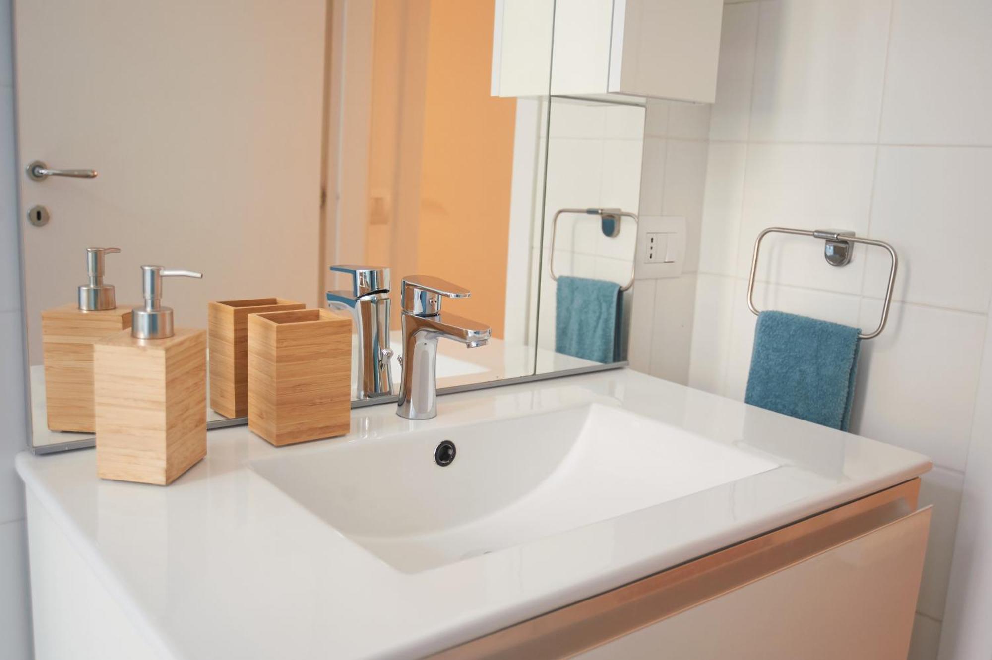 Design & Comfort A Metro A 2 Min