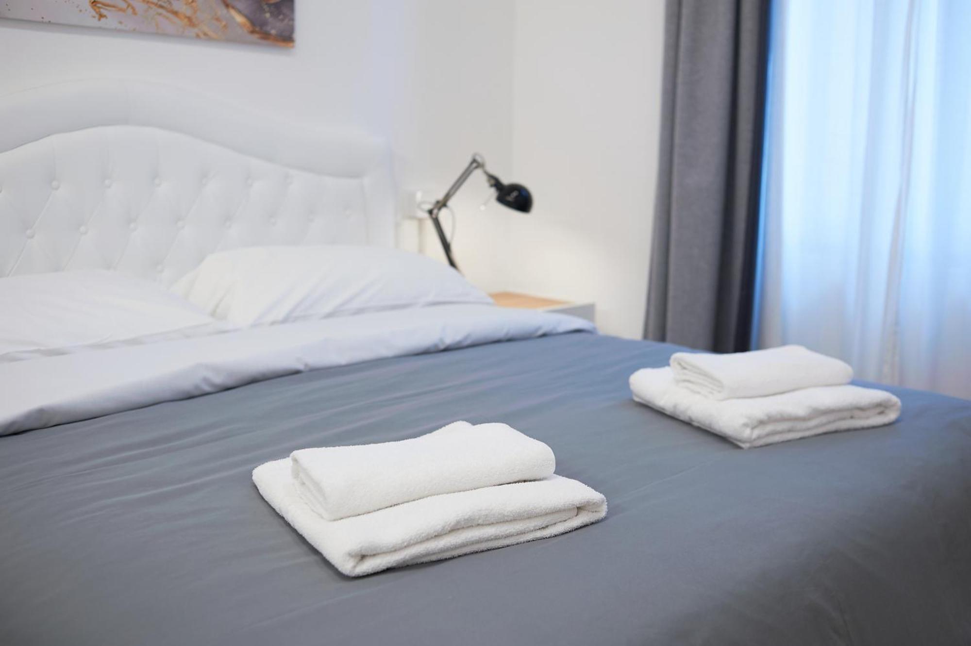 Design & Comfort A Metro A 2 Min Appartement *